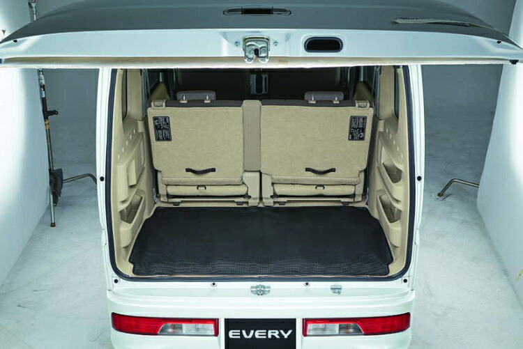 SUZUKI スズキ 純正 ラゲッジマット（SBSタイプ） B9YW 99000-99034-T85 | EVERY エブリィ トランクマット ラゲッジマット トランク 汚れ防止 車用品 カー用品 カーパーツ 内装部品 パーツ ボディー 自動装飾品 ドレスアップ カスタム カーアクセサリー｜SIMONS STORE
