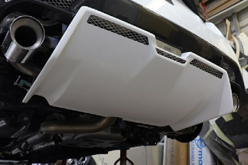 ガレージベリー GRヤリス 4BA-GXPA16 センターディフューザー FRP製 未塗装 品番：30-8009 GARAGE VARY