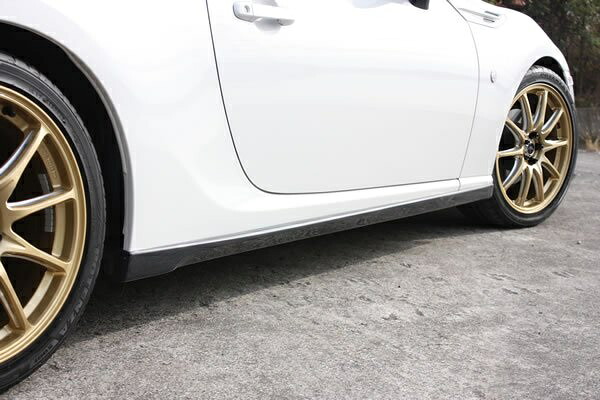 ガレージベリー 86 ハチロク ZN6 後期 サイドステップ 平織りカーボン 未塗装/クリアゲル 品番:30-2010 GARAGE VARY VARY ベリー|シンシアモール 店