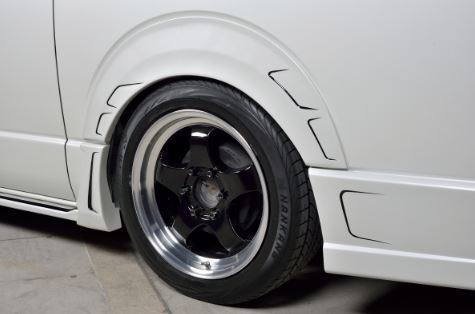 ロウェン ハイエース 200系 KDH20# TRH20# 1型 2型 3型 4型 後期 リヤオーバーフェンダー FRP 塗装済 2T019F10# PREMIUM Edtion プレミアムエディション ROWEN 配送先条件有り