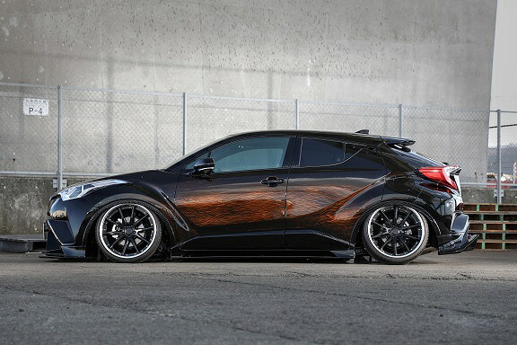 クール レーシング C-HR サイドステップ SG ストロンググレード FRP 塗装済 KUHL RACING CHR-SS
