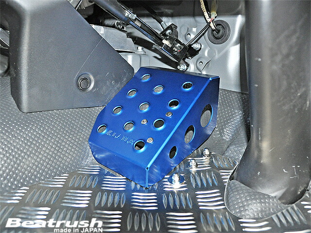 レイル ハイエース TRH200V ドライバーフットレスト ブルー アルミ製 アルマイト仕上げ S41800DRB LAILE Beatrush ビートラッシュ｜シンシアモール 店