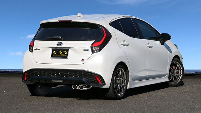 ガナドール アクア GR SPORT 6AA-MXPK11 マフラー テール部のみチタニウム製 PAS-111GST GANADOR PASION EVO 【楽天市場】アクア GR SPORT 6AA-MXPK11 マフラー PAS-111GST GANADOR ガナドール PASION EVO :  シンシアモール 楽天市場店