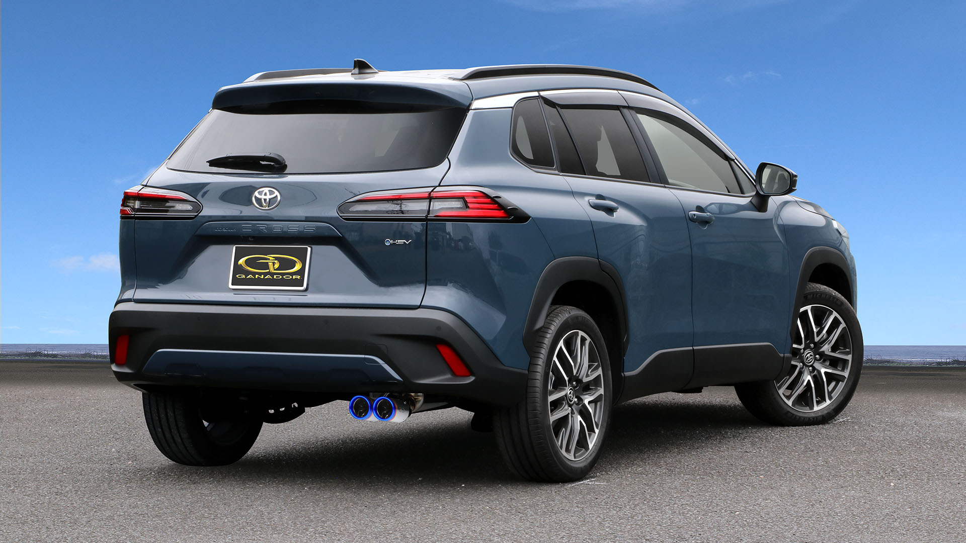 ガナドール カローラクロス ハイブリッド 6AA-ZVG13 マフラー GVS-058CBL GANADOR Vertex 4WD/SUV｜シンシアモール 店
