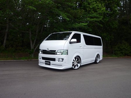 ギブソン ハイエース 200系 1型 2型 フロントハーフスポイラー ver.2 FRP 塗装済 品番/fh-ver2/n_fhs_c GIBSON