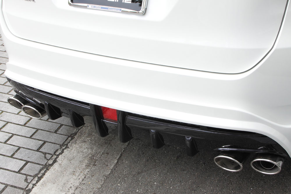 スリーキャッツマフラー　DBA-ZSU65w スリーキャッツ製 ZSU65W 60ハリアー 4WD 底上げ 中間パイプ