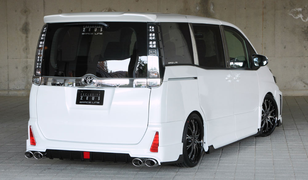 80ヴォクシー後期 煌Ⅲ 純正リアスポイラー