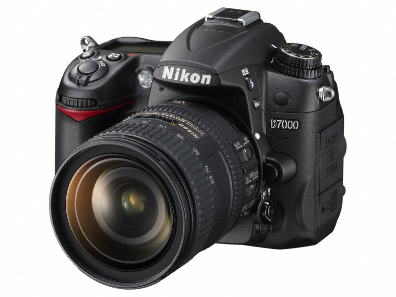 Nikon デジタル一眼レフカメラ D7000
