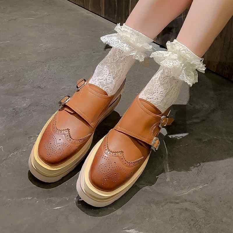 成人女性用 厚底パンプス 赤銅色 立ちはだかる踵 彫花 ハイヒール ウェッジソール 専売特許なめし革 イングリッシュ表現スタイル 流行り物 軽さ 伸縮性 普段使い走り 室内履き 通い相応う