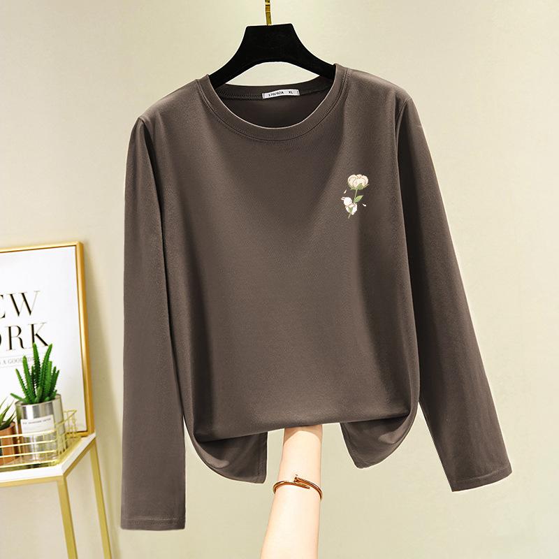 馬鹿でかい大きさ 綿の 底の プルオーバーレディース 中で 2024 秋服の 新型の ゆったり して いる 洋の 百 合の 長袖の t 厚地の外套の 太った mを 掛けます。