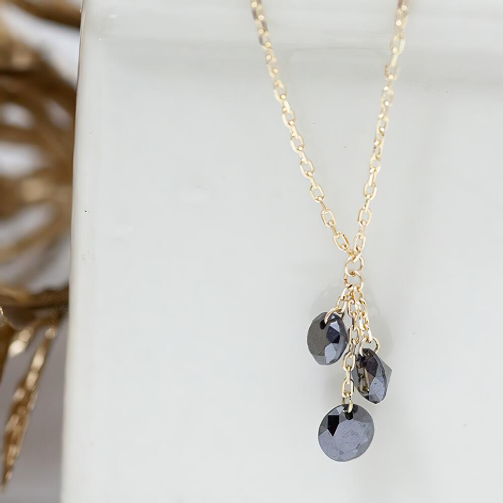 K18 YG 天然ダイヤ ブラックダイヤモンド レーザーホール ネックレス 3石 0.6ct ジュエリー システィーナ リリコ 大人 女性 シンプル 天然石 穴あきダイヤ 18金 イエローゴールド プレゼント ギフト 贈り物 送料無料