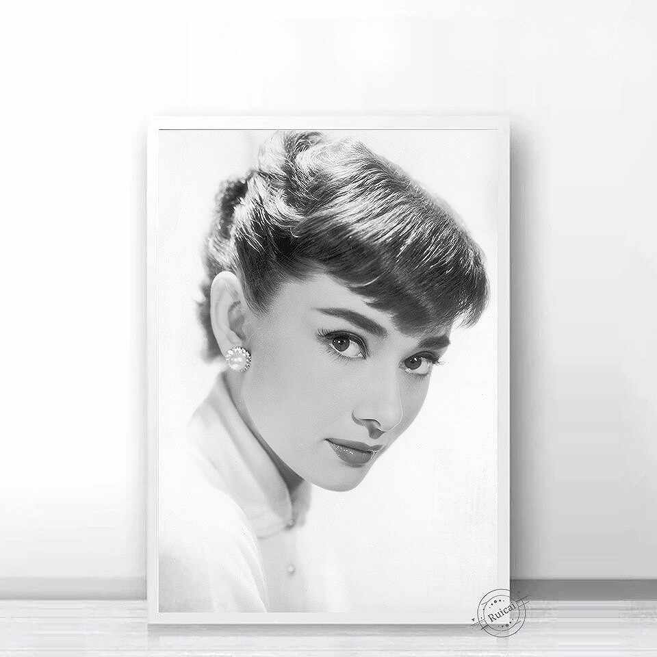 楽天市場】オードリー ヘップバーン_1 ポスター 軽量アルミ製