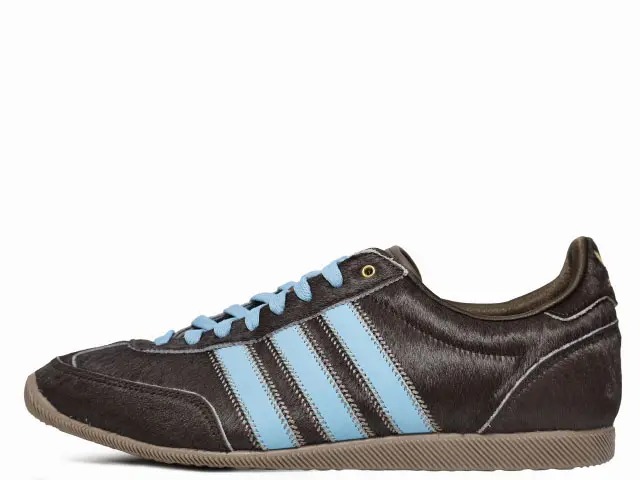 ADIDAS JAPAN W   JS4028\u003cBR\u003eアディダス オリジナルス ジャパン ウィメンズ うす暗い赤銅色/青み/透写物赤銅色\u003cBR\u003eDARK BROWN/PRELOVED BLUE/TRACE BROWN