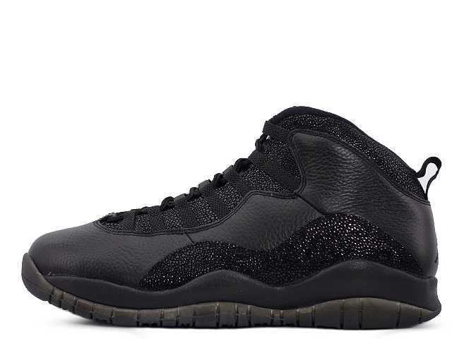 【2016年製】NIKE AIR JORDAN 10 RETRO  OVO   819955-030\u003cBR\u003eナイキ エアジョーダン10レトロ \"オクトーバーズ 木ノ実 オウン\"" 黒いこと\u003cBR\u003eBLACK/BLACK-METALLIC GOLD"