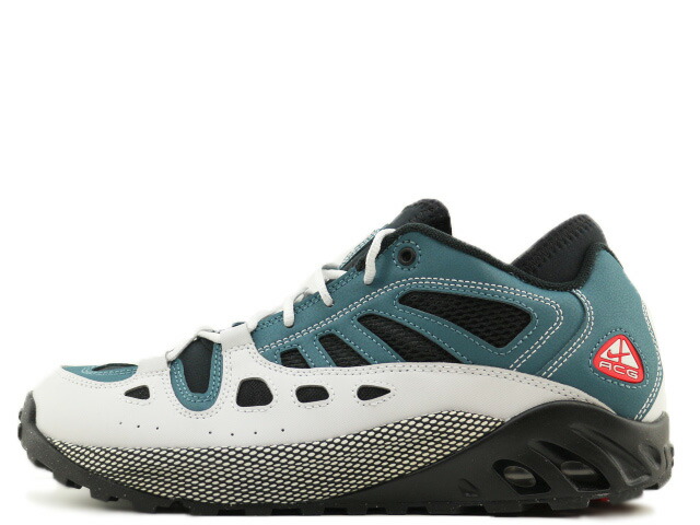 NIKE ACG AIR EXPLORAID FJ1920-001\u003cBR\u003eナイキ エーシージー エアエクスプロレイド アッシュグリーン/バーシティーレッド-黒いこと\u003cBR\u003eASH GREEN/VARSITY RED-BLACK