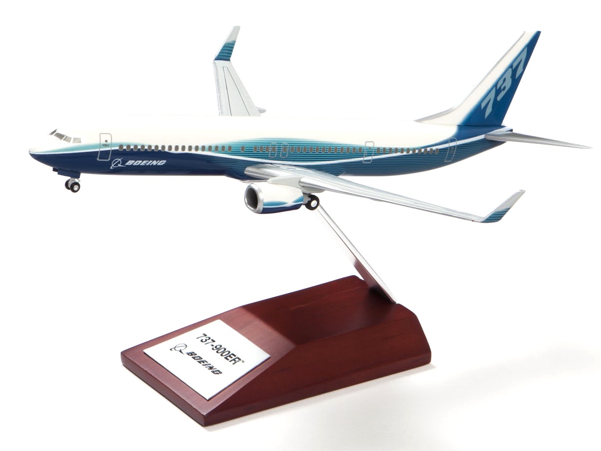 新品未使用　サウスウエスト航空 B737-800 モデルプレーン　1/130 新品未使用 サウスウエスト航空 B737-800 モデルプレーン 1/130