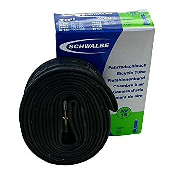 【中古】【輸入品・未使用】Schwalbe AV8 Chambre a air 22X1 3/8 550A Valve Schrader Noir