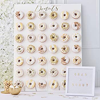 【中古】【輸入品・未使用】Large Donut Wall - Gold Wedding Range by Ginger Ray|スカイマーケットプラス
