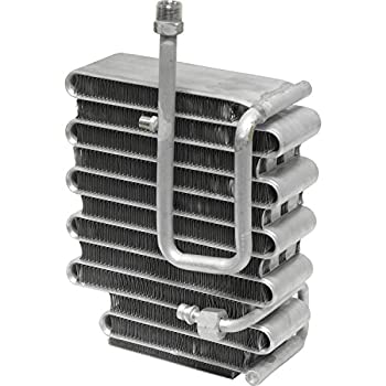 【中古】【輸入品・未使用】UAC EV 939699AC A/C 蒸発器コア