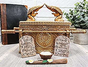 【中古】【インポート品・未当て嵌める】Ebros 引っ敷きゴールド 聖なる箱 アーロンとマンナの十戒の極点 組織宗教的なかざり付ける図形 小容れもの 取りあつめる品 猶太教 イスラエル 謂われ因縁的な真似形レ キッチン用品・食器・調理器具-その他