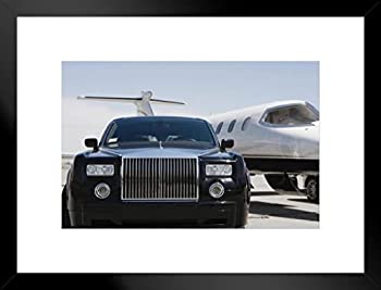 【中古】【輸入品・未使用】ブラックリムジンとプライベートジェット 着陸ストリップ ターマック フォトアートプリント マットフレーム壁アート 66.04x50.8cm