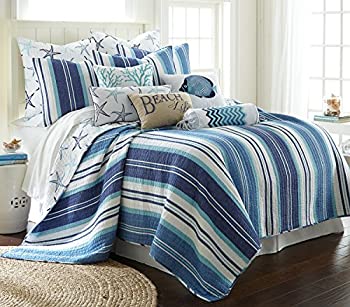 【中古】【輸入品・未使用】Levtex Home キャンプベイキルトセット キングキルト + キング枕カバー2枚 - ネイビーとブルーのストライプコースタルパターン - キルトサイズ (