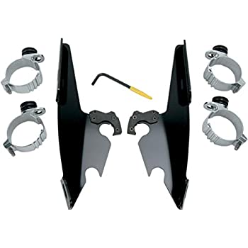 【中古】【輸入品・未使用】Memphis Shades トリガーロックマウントキット (ブラック/ファットとスリムフロントガラス) 07-17 Harley FXDB3に対応｜スカイマーケットプラス