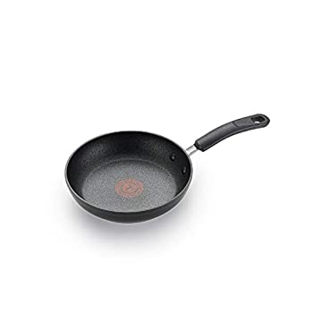 【中古】【輸入品・未使用】T-fal C5610264 Titanium Advanced Nonstick Thermo-Spot Heat Indicator Dishwasher Safe Cookware Fry Pan%ｶﾝﾏ% 20cm%ｶﾝﾏ% Black