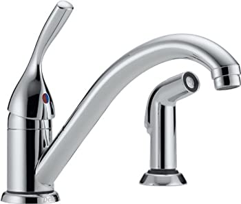 【中古】【輸入品・未使用】Delta Classic 175-DST Single Handle Kitchen Faucet with Side Spray｜スカイマーケットプラス