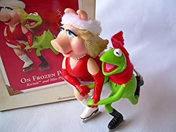 【中古】【輸入品・未使用】2003年 Hallmark オーナメント カーミットとミス・ピギー アナと雪の女王の池｜スカイマーケットプラス