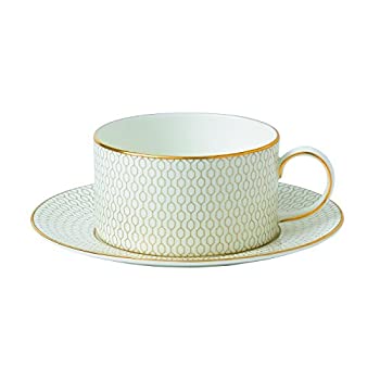 【中古】【輸入品・未使用】Wedgwood Arris Teacup and Saucer Set by Wedgwood