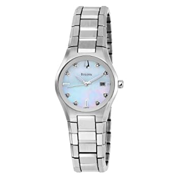 【中古】【インポート品・未当て嵌める】ブローバWomen \u0027s 96p108?Mother of Pearl Dial 8?Diamonds Bracelet Watch