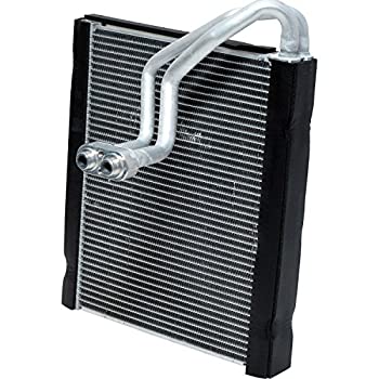 【中古】【輸入品・未使用】UAC EV 939915PFC A/C 蒸発器コア