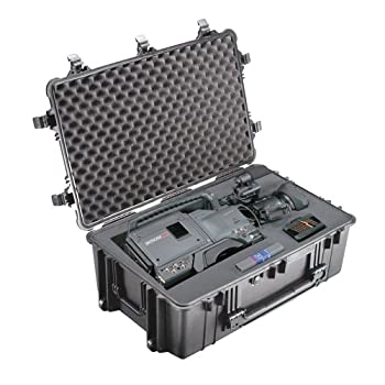 【中古】【輸入品・未使用】Pelican 1650?Watertight CrushproofケースW/Pick ' n pluck foamブラック