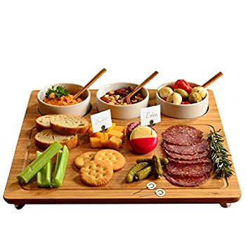 【中古】【輸入品・未使用】Picnic at Ascot 竹製チーズボード/シャルキュチュリー大皿 - 竹スプーンとチーズマーカー付きセラミックボウル3個 - 13インチ x 13インチ - デ