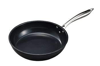 【中古】【輸入品・未使用】(25cm%カンマ% Fry Pan) - Kyocera CFP26BK Ceramic Coated Nonstick 25cm Fry Pan by Kyocera