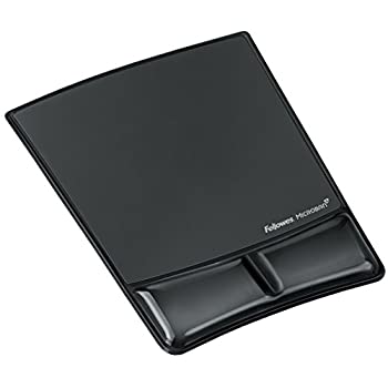 【中古】【輸入品・未使用】Gel Wrist Support w/Attached Mouse Pad%ｶﾝﾏ% Black (並行輸入品)