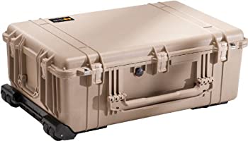 【中古】【輸入品・未使用】Pelican 1650 カメラケース フォーム付き デザートタン