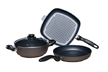 【中古】【インポート品・未当て嵌める】Swiss Diamond 固定ディスク Classic 4 Piece Set: Fry Pan Casserole and Grill Pan 141［並行輸入］