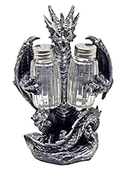 【中古】【輸入品・未使用】Blackened Spice Sitting Dragon Salt and Pepper Set by DWK|スカイマーケットプラス
