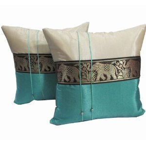 【中古】【インポート品・未当て嵌める】A pair of Beautiful Thai Silk Pillow Covers for decorate Living Room%ｶﾝﾏ% Bed Room%ｶﾝﾏ% Sofa%ｶﾝﾏ% Car / Size 16 X 16 Inches Code 3042 b