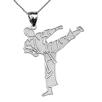 【中古】【輸入品・未使用】ファインスターリングシルバー 空手武道ペンダントネックレス シルバー｜スカイマーケットプラス