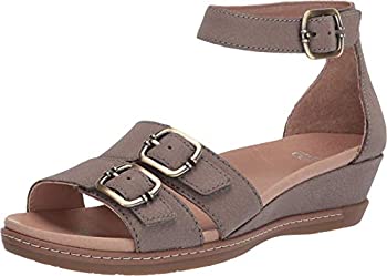 【中古】【輸入品・未使用】Dansko レディース Astrid サンダル US サイズ: 10.5-11 カラー: ベージュ|スカイマーケットプラス