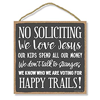 【中古】【輸入品・未使用】Honey Dew Gifts No Soliciting サイン No Soliciting We Love Jesus Happy Trails10インチ x 10インチ 壁掛けウォールアート 装飾木製サイン 面|スカイマーケットプラス