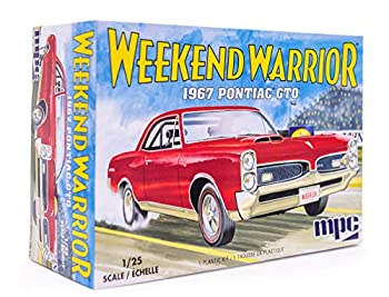 【中古】【輸入品・未使用】MPC 1/25 1967 ポンティアック GTO ウィークエンド・ウォーリア プラモデル MPC918