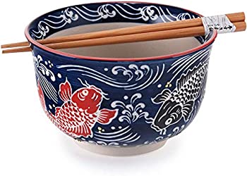 【中古】【輸入品・未使用】Happy Sales HSRB-NRBCOI 多用途 6.25インチ D ラージ ラーメン うどんそば Pho 麺盆 お箸付き 赤&黒コイ|スカイマーケットプラス
