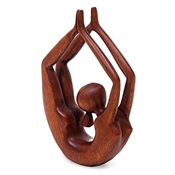 【中古】【輸入品・未使用】NOVICA ブラウン 女性フォーム 木製彫刻 高さ8.75インチ 「Lithe Gymnast」