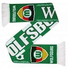 【中古】【輸入品・未使用】Wolfsburg | サッカーファンスカーフ | プレミアムアクリルニット