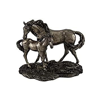 【中古】【インポート品・未当て嵌める】Mare and Foal Wild Horses Bronzed Statue