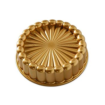 【中古】【輸入品・未使用】Nordic Ware 83577 Charlotte Cake Pan, One Size, Gold [並行輸入品]画像